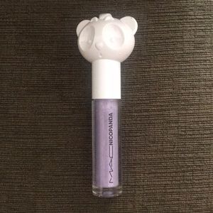 Mac nicopanda lip glass in glitter parade